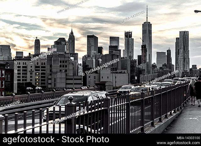 ANCHORAGE PLAZA, New York City, NY, USA, Brooklyn Bridge over East River