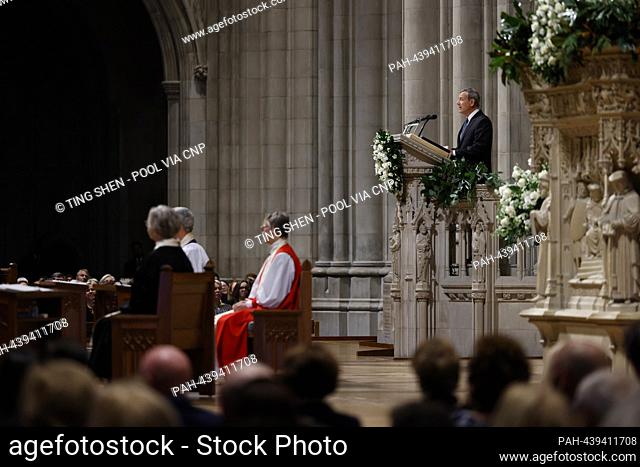 Chief Justice of the United States John G. Roberts, Jr., speaks at the funeral service of late Associate Justice of the Supreme Court Sandra Day O'Connor at the...