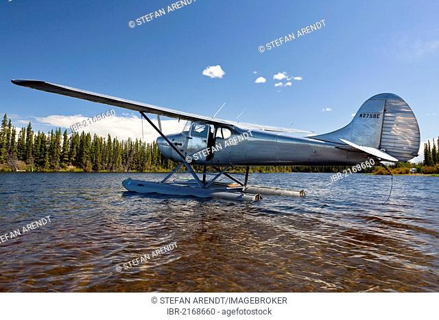 Seaplane on Moon Lake in Alaska, USA, PublicGround