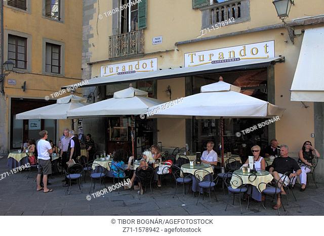 Italy, Tuscany, Lucca, Piazza San Michele, cafe, people