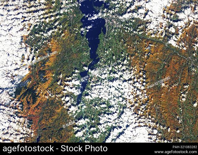 Our Operational Land Imager-2 on Landsat 9 acquired this vibrant image of deciduous trees and conifers in the Adirondack Mountains in northeast New York on...