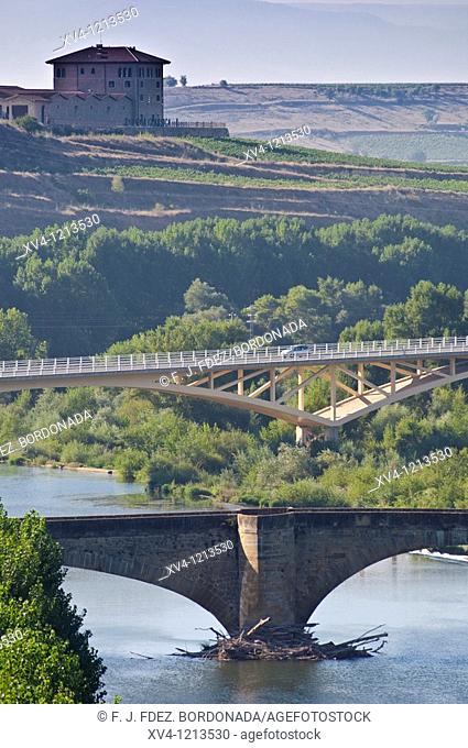Ebro river views from San Vicente de la Sonsierra  La Rioja  Rioja Alavesa  Araba  Basque Country  Spain