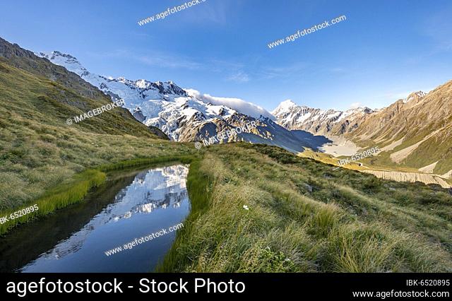 Reflection in mountain lake, view of Hooker Valley with Hooker Lake and Mount Cook, Sealy Tarns, Hooker Valley, Mount Cook National Park, Southern Alps