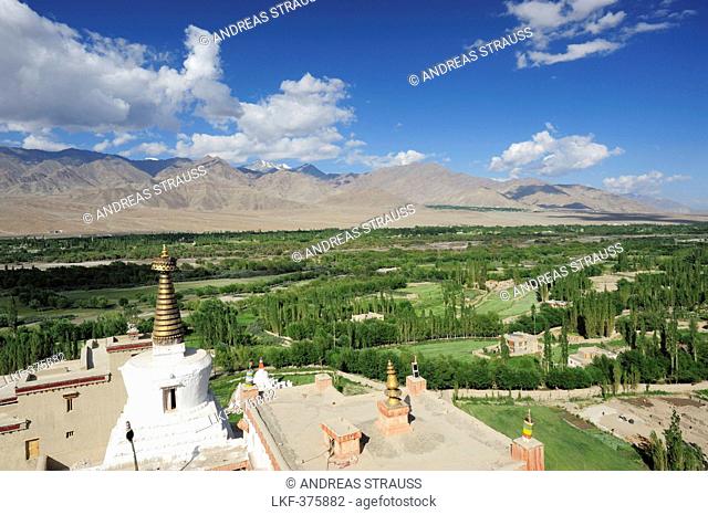 Stupa with view to valley of Indus, monastery of Shey, Leh, valley of Indus, Ladakh, Jammu and Kashmir, India