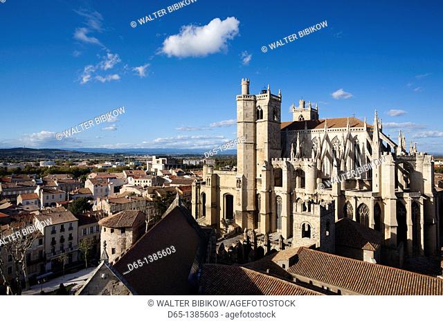 France, Languedoc-Roussillon, Aude Department, Narbonne, Cathedrale St-Just-et-St-Pasteur cathedral, from the Donjon Gilles-Aycelin tower