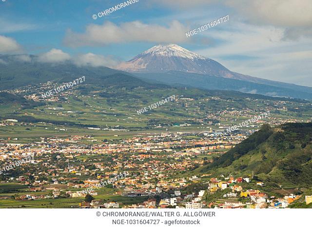 Panorama vom Mirador de Jardina nach San Cristobal de La Laguna, dahinter der Pico de Teide, 3718m, Teneriffa, Kanarische Inseln, Spanien, Europa