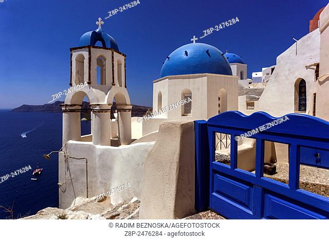 Greek Orthodox Church in Oia village, Santorini, Cyclades Islandes, Greece, Europe