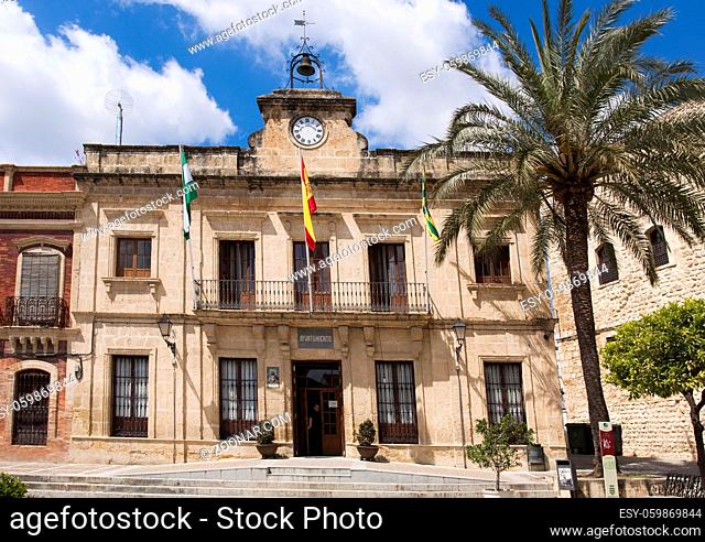 Das Rathaus in der kleinen Andalusischen Stadt Bornos, Spanien
