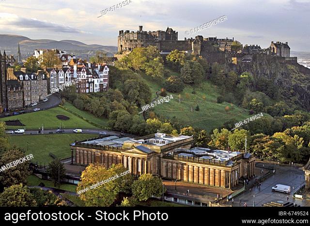 Old Town and Castle, Old Town, Edinburgh Castle, Castle Rock, View from Scott Monument, Princess Street, Edinburgh, Scotland, United Kingdom, Europe