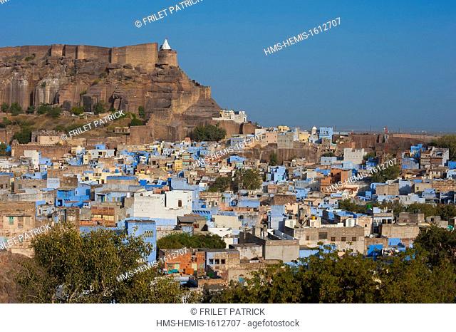India, Rajasthan state, Jodhpur, the Mehrangarh Fort and the blue city
