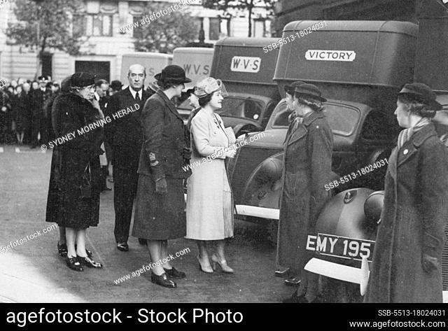 Queen Inspects Mobile Canteen from Australia - H.M. The Queen chats to members of the womens voluntary services while inspecting some of the vehicles