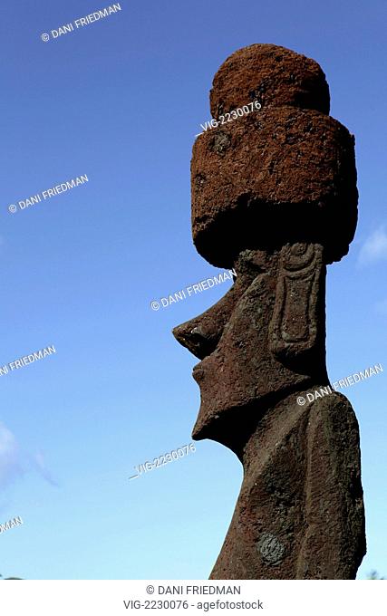 CHILE, RAPA NUI, 14.03.2010, A profile of a Moai with a topknot on Easter Island. - RAPA NUI, EASTER ISLAND, CHILE, 14/03/2010