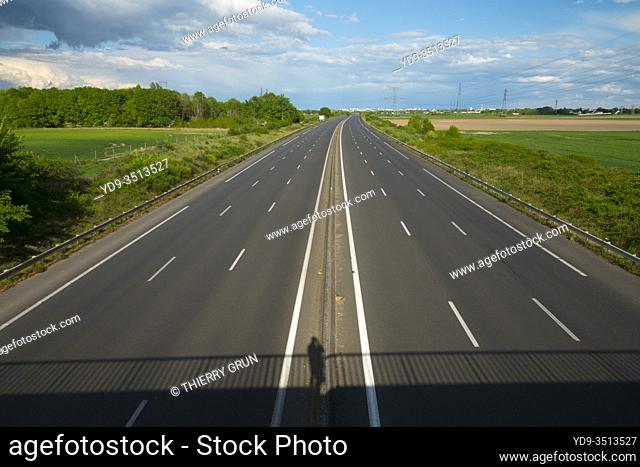 France, Loiret (45), Chaingy to the West of Orléans city, A10 motorway completely deserted on Saturday 18/4/20 during the containment of the Covid 19 health...