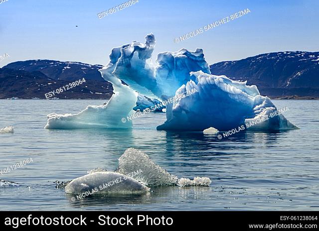 Strange shapes of the ice of an iceberg