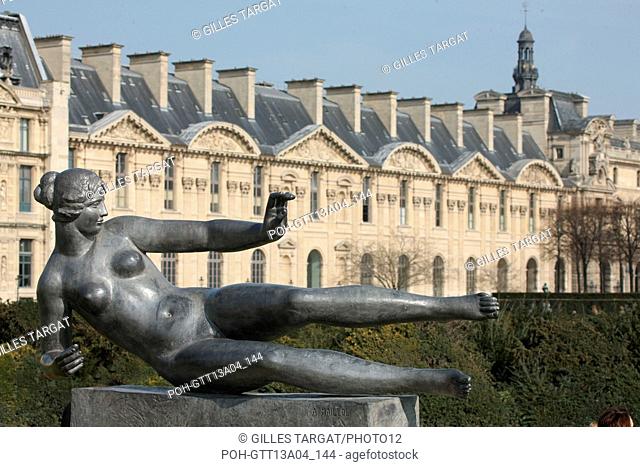 France, ile de france, paris 1er arrondissement, jardin des tuileries, sculptures d'aristide maillol, air, Photo Gilles Targat