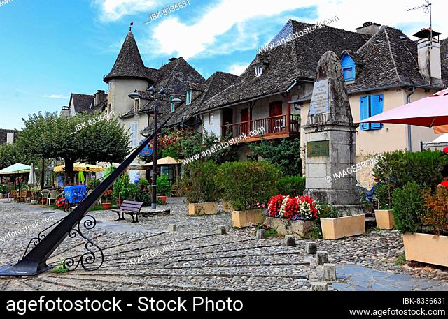 Argentat on the Dordogne, Correze department, Limousin region, France, Europe