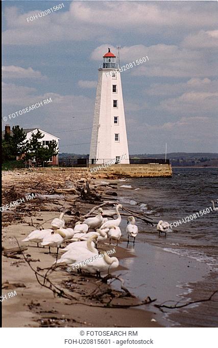 lighthouse located at Lynde Point , Conneticut, United States