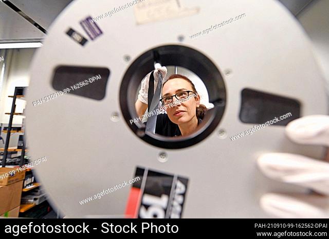 PRODUCTION - 20 August 2021, Baden-Wuerttemberg, Karlsruhe: Dorcas Müller, head of the Laboratory for Antiquated Video Systems at the Center for Art and Media...