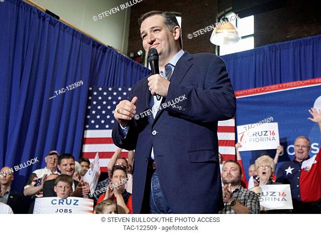 Elderly, Supporters, listening, Rally With Ted Cruz in Jeffersonville, Indiana