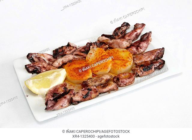Chipirones a la plancha (grilled cuttlefish) with marinated potatoes, Jamoneria Sant Yago, Santiago de Compostela, La Coruña, Galicia, Spain