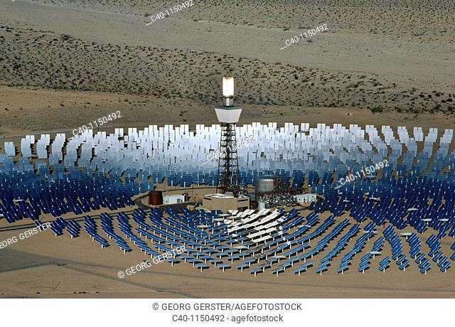 Pioneering thermal solar power plant Solar One at Daggett, California  1818 heliostats mirror assemblies concentrate the sun's energy onto a receiver that...
