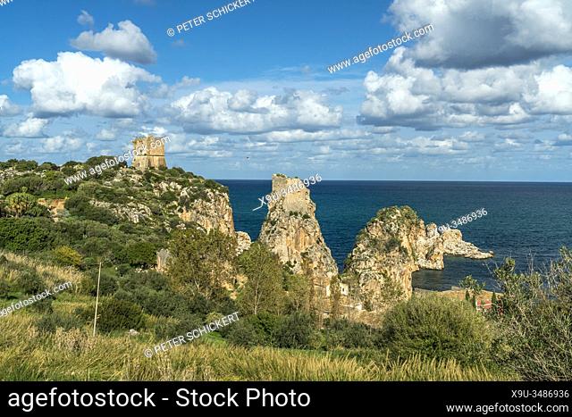 Wachturm auf den Klippen von Scopello, Sizilien, Italien, Europa | watch tower on the cliffs of Scopello, Sicily, Italy, Europe