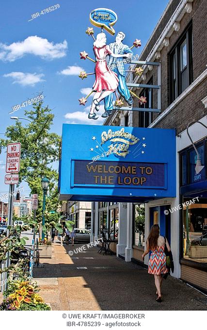 Illuminated advertising of the restaurant and music club Blueberry Hill on Delmar Boulevard, Delmar Loop, St. Louis, Missouri, USA