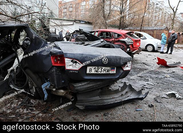 RUSSIA, DONETSK - DECEMBER 19, 2023: Cars damaged in shelling in the Kiyevsky neighbourhood. Dmitry Yagodkin/TASS