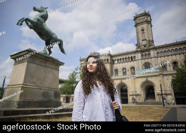 30 June 2023, Lower Saxony, Hanover: Adela Poteri is standing in front of Leibniz University in Hanover. The highly gifted 13-year-old actually goes to high...