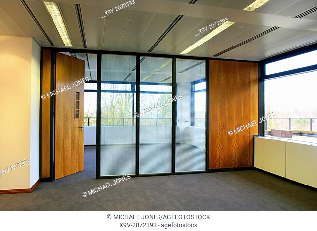 Office interior partition