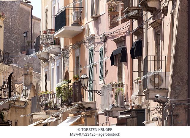 Old house facades, Corso Umberto (main street), Taormina, Province of Messina, Sicily, Italy, Europe