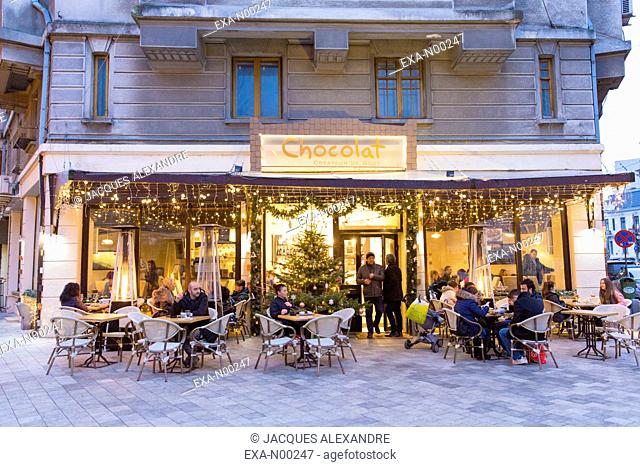 Coffee Shop Chocolat at night with Christmas decorations, Bucharest, Romania, Europe