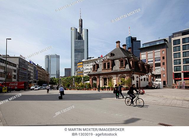 Hauptwache, former guard-house, in front of the Commerzbank and the European Central Bank buildings, Frankfurt am Main, Hesse, Germany, Europe