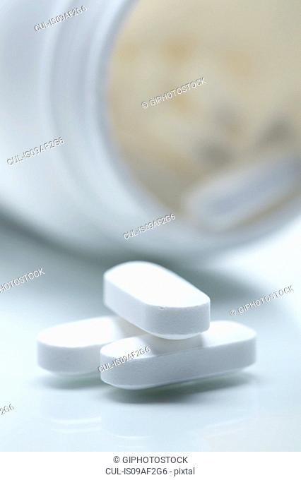 Close up studio shot of 500gm paracetamol tablets