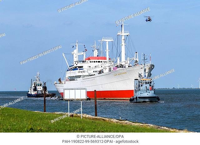 22 August 2019, Lower Saxony, Wilhelmshaven: The target ship ""Cap San Diego"" participating in the NITEX (Niedersächsische Terrorismusabwehr Excercise) as well...