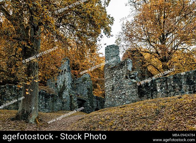 Franconian Crumbach, Hesse, Odenwaldkreis, Rodenstein castle ruins from the 13th century