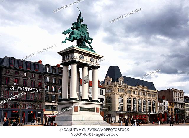 Statue of Vercingetorix - gaulish warlord by Bartholdi , Place de Jaude, historic part of Clermont-Ferrand, Puy-de-Dôme, Auvergne, Auvergne-Rhône-Alpes, France