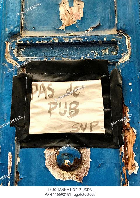 Old letter box with NO publicity tip in the abyrinthine narrow streets in the old town quarter Le Panier in the south french seaport Marseille January 2019 |...
