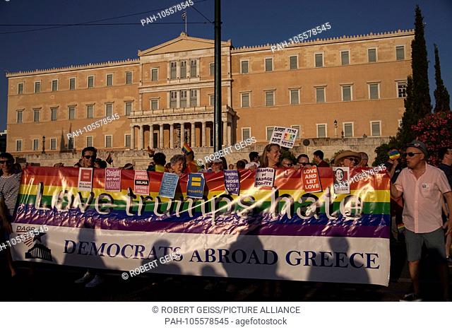 American Democrats during Athens Pride in front of Parliament. Banner ""Love trumps hate"". 09.06.2018 | usage worldwide. - Athen/Greece