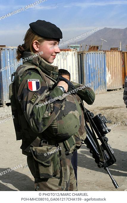 Afghanistan. Kaboul. Decembre 2006. Soldats francais de la Force Internationale d'Assistance et de Securite (ISAF) en Patrol dans les rues de la ville