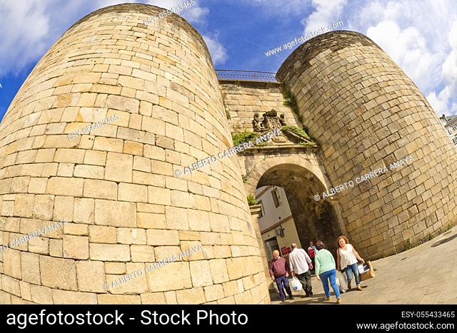 San Pedro Wall Gateway, Roman City Walls of Lugo, UNESCO World Heritage Site, Lugo City, Lugo, Galicia, Spain, Europe