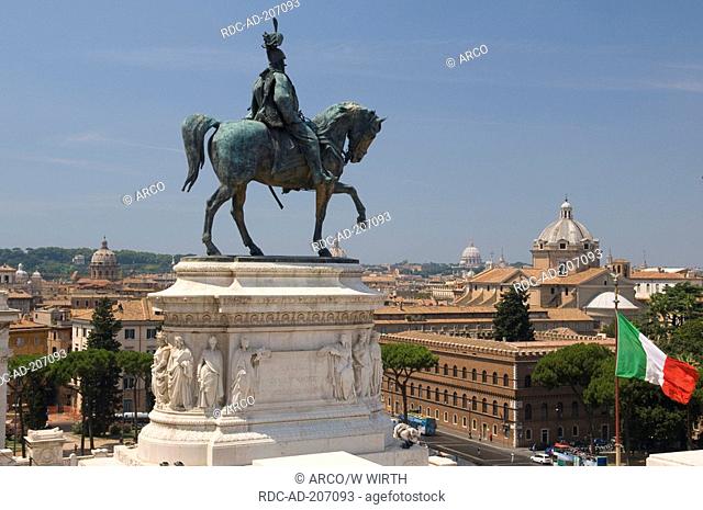 Equestrian statue, National Monument of Victor Emmanuel II, Rome, Lazio, Italy, Monumento Nazionale a Vittorio Emanuele II
