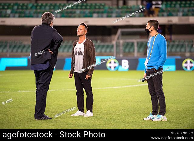 Italian singer Nek at the Match of the Heart live from the Bentegodi Stadium in Verona with the challenges of the teams led by Alessandra Amoroso
