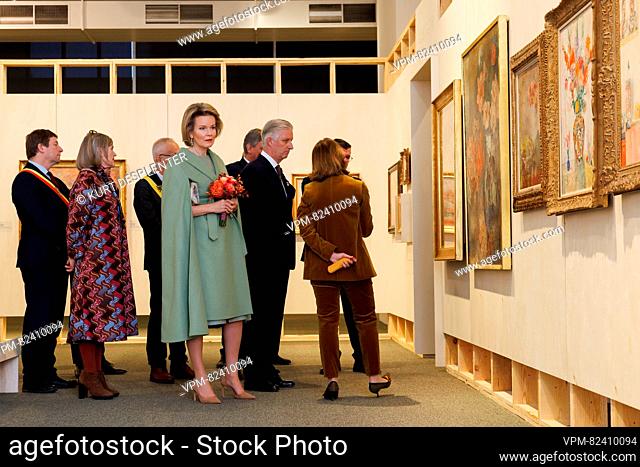 El rey Felipe - Filipo de Bélgica y la reina Mathilde de Bélgica fotografiaron durante una visita real a la exposición 'Rose, Rose, Rose a mes yeux