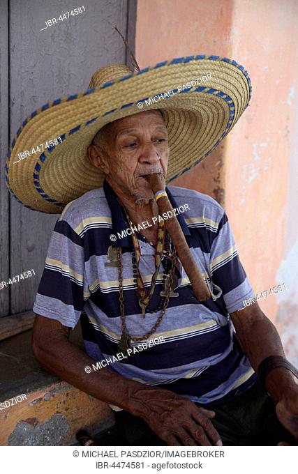 Old man smoking cigar, Camagueey, Cuba