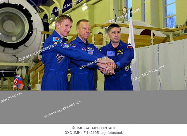 At the Gagarin Cosmonaut Training Center in Star City, Russia, Expedition 46-47 prime crewmembers Tim Peake of the European Space Agency (left)