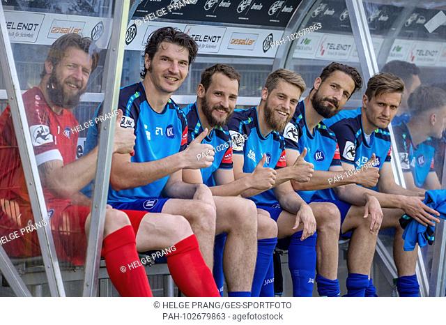 On the bench: goalkeeper Dirk Orlishausen (KSC), Dominik Stroh-Engel (KSC), Anton Fink (KSC), Marc Lorenz (KSC), Martin Stoll (KSC), Kai Buelow (KSC)