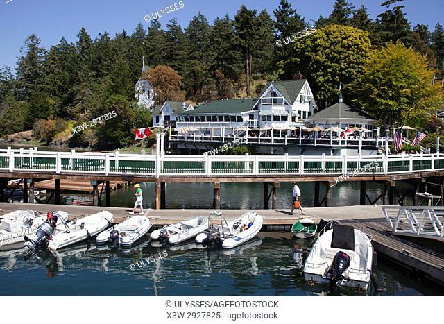 Pier and restaurant-coffe shop, Roche Harbor, San Juan Island, archipelago of San Juan Islands, State of Washington, USA, America
