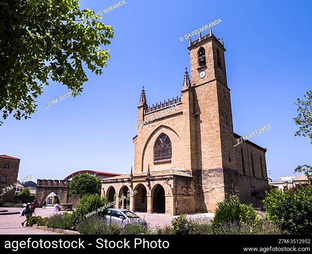 Iglesia de San Juan Bautista. Infanzones de Obanos. Navarra. España