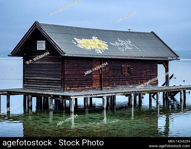 Boathouse smeared with graffiti, Starnberger See, Tutzing, Fünfseenland, Upper Bavaria, Bavaria, Germany, Europe